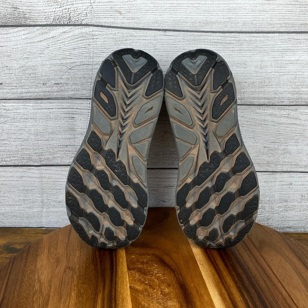 Hoka One One Clifton 8 Anthracite Copper Running Shoe Women’s Sneaker Size 8